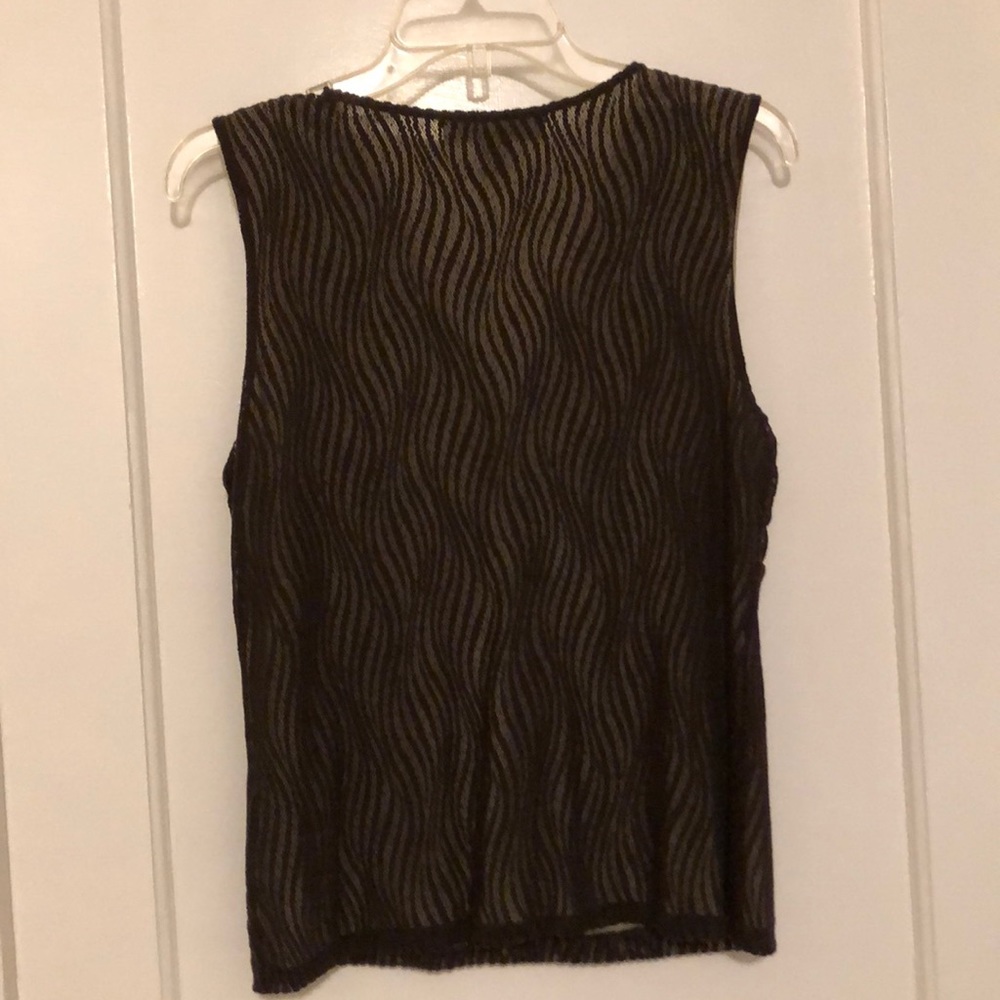 Stretch Tank - Picture 2 of 4